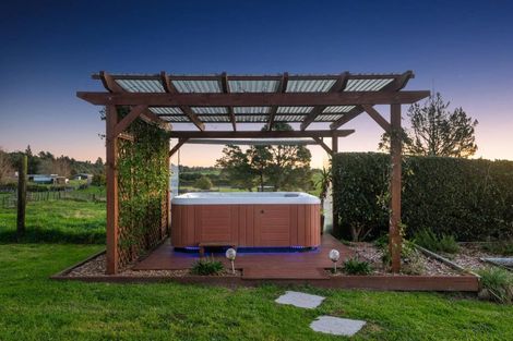 Photo of property in 14 Old State Mill Road, Mamaku, 3020