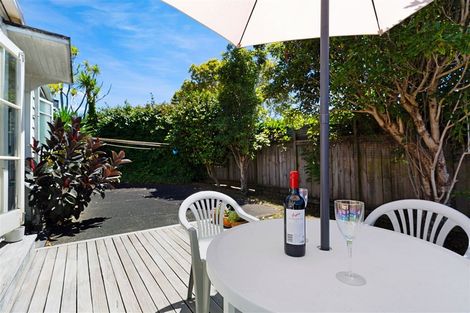 Photo of property in 17 Arawa Street, New Lynn, Auckland, 0600