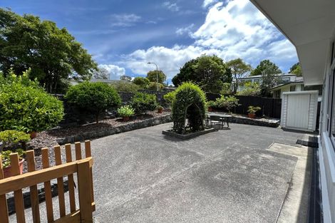 Photo of property in 3 Kerria Place, Sunnynook, Auckland, 0620