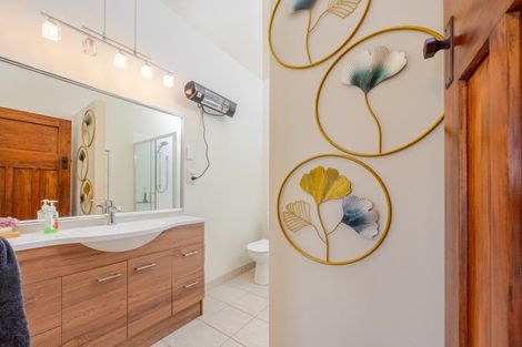 Photo of property in 105 Lindsay Road, Waipukurau, 4283