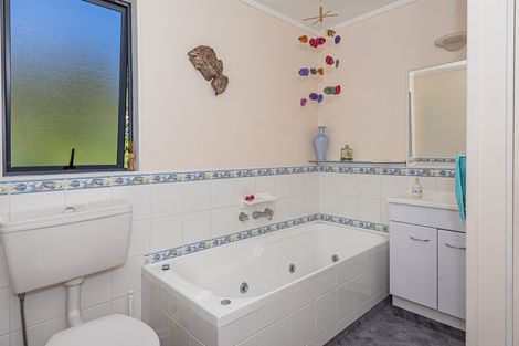 Photo of property in 2088 Whangarei Heads Road, Whangarei Heads, Whangarei, 0174