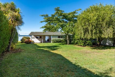 Photo of property in 4 Winston Street, Acacia Bay, Taupo, 3330