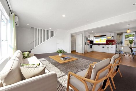 Photo of property in 7 Hollydale Grove, Churton Park, Wellington, 6037