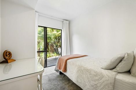 Photo of property in 2/74 Glamorgan Drive, Torbay, Auckland, 0630