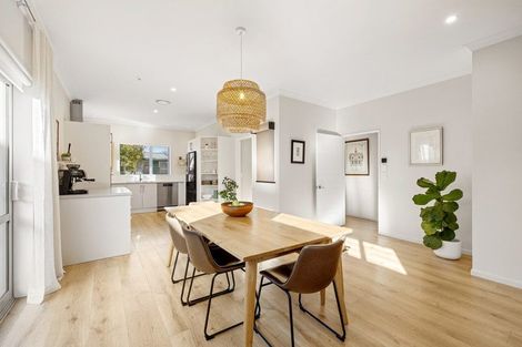 Photo of property in 36 Stapletons Road, Richmond, Christchurch, 8013