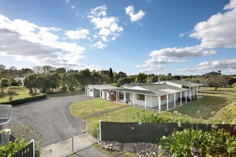 Photo of property in 146 Parewanui Road, Bulls, 4894