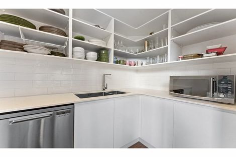 Photo of property in 5 Libertia Lane, Orewa, 0931