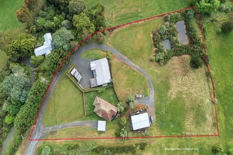 Photo of property in 114 Alcoba Street, Te Kamo, Kamo, 0112