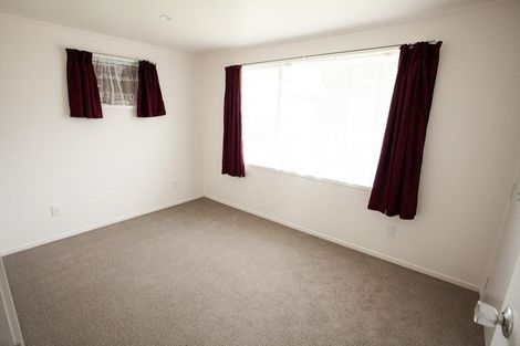 Photo of property in 59 Kemp Road, Massey, Auckland, 0614