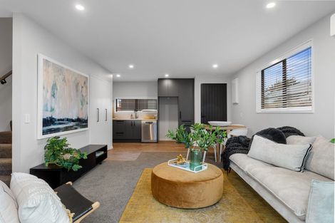 Photo of property in 2/162 Springfield Road, St Albans, Christchurch, 8014