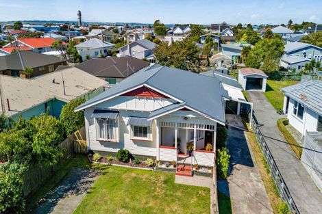 Photo of property in 10 Morrissey Street, Hawera, 4610