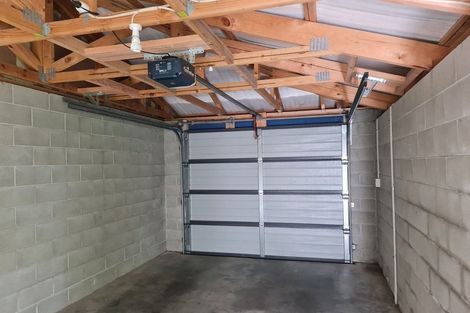 Photo of property in 300 Riccarton Road, Upper Riccarton, Christchurch, 8041