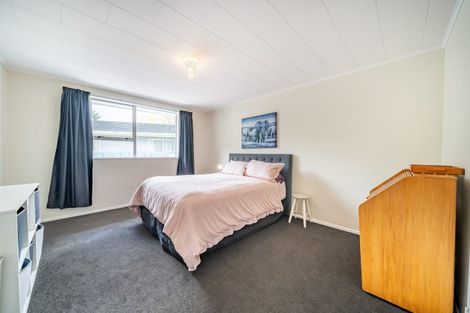 Photo of property in 1/32 Hartford Crescent, Totara Park, Upper Hutt, 5018