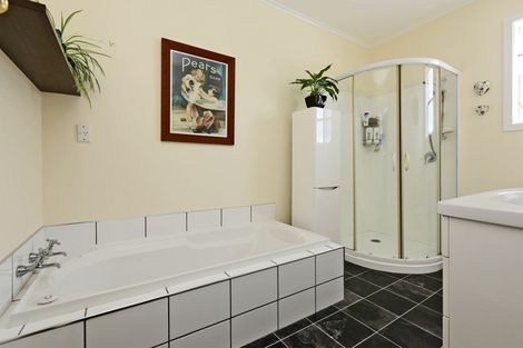 Photo of property in 202 Gascoigne Street, Raureka, Hastings, 4120