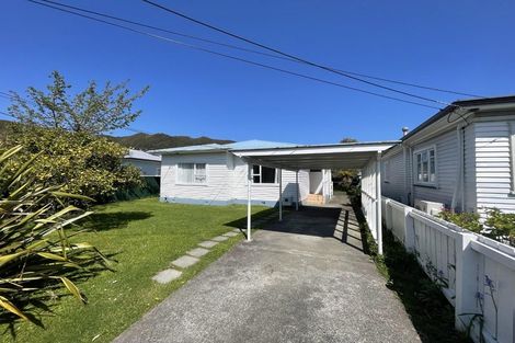 Photo of property in 8 Birdwood Road, Waterloo, Lower Hutt, 5011
