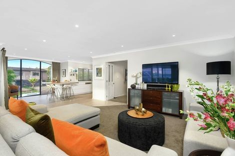 Photo of property in 12 Clyside Avenue, Half Moon Bay, Auckland, 2012