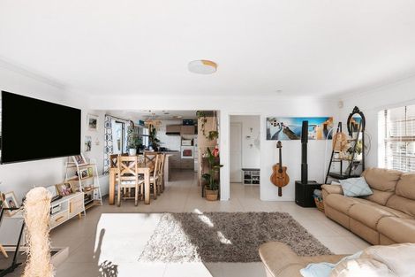 Photo of property in 118a Sutherland Road, Brookfield, Tauranga, 3110