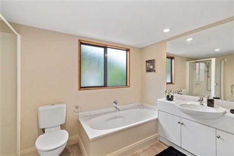 Photo of property in 1/56 Heberden Avenue, Sumner, Christchurch, 8081