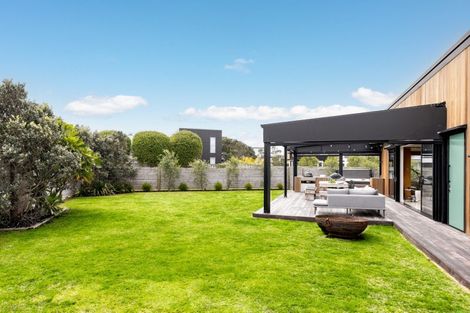 Photo of property in 17 Patiki Place, Omaha, 0986