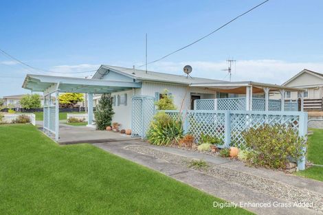 Photo of property in 4 Thomas Place, Foxton Beach, Foxton, 4815