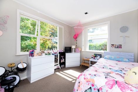 Photo of property in 30 Triangle Road, Massey, Auckland, 0614