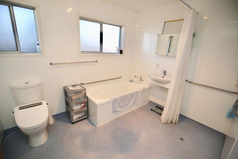 Photo of property in 27 English Street, St Andrews, Hamilton, 3200