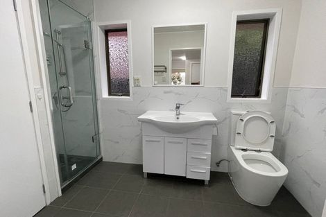 Photo of property in 1/41 College Road, Northcote, Auckland, 0627