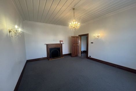 Photo of property in 228 Devon Street West, New Plymouth, 4310