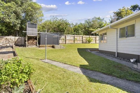 Photo of property in 13 Matipo Crescent, Pukete, Hamilton, 3200