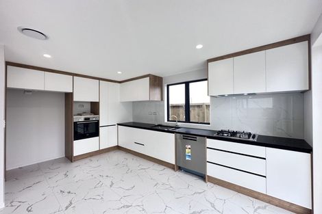 Photo of property in 10 Clayden Shuttleworth Street, Papakura, 2110