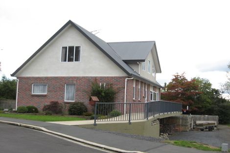 Photo of property in 81 Kinmont Crescent, Kinmont Park, Mosgiel, 9024