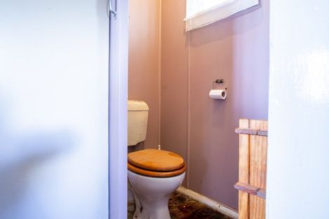 Photo of property in 141 Valley Road, Woodville, 4998