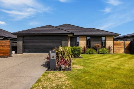 Photo of property in 15 Guyon Street, Marshland, Christchurch, 8083