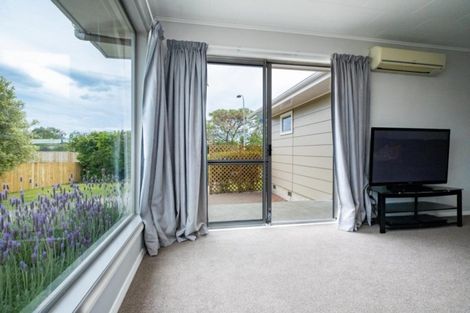 Photo of property in 6 Wynyard Crescent, Tamatea, Napier, 4112