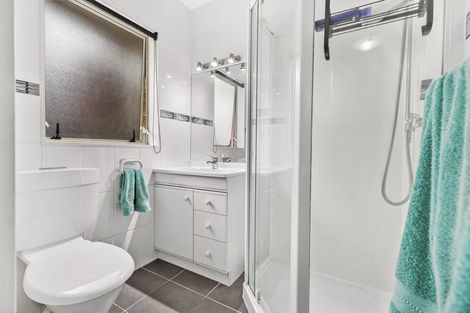 Photo of property in 24 Millstream Drive, Henderson, Auckland, 0610