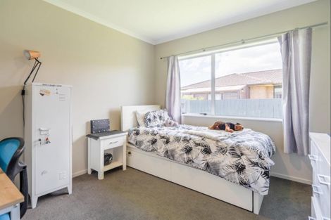 Photo of property in 50 Arawhata Road, Paraparaumu, 5032
