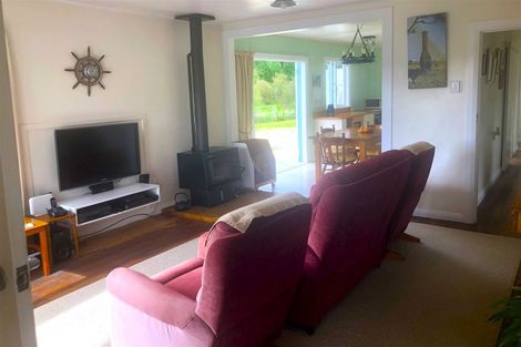 Photo of property in 1550 Coast Road, Pongaroa, 4991