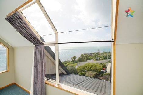 Photo of property in 14 Marine Parade, Bluff, 9814