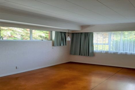 Photo of property in 8 Manahi Avenue, Kawaha Point, Rotorua, 3010