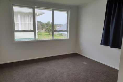 Photo of property in 4 Niagara Street, Waitangirua, Porirua, 5024