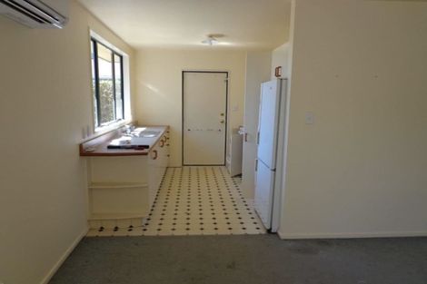 Photo of property in 5a Tonga Place, Riccarton, Christchurch, 8041