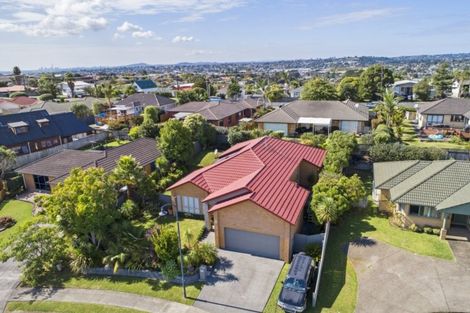 Photo of property in 7 Toledo Avenue, Henderson, Auckland, 0612