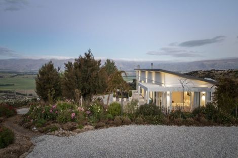 Photo of property in 71 Westreca Ridge Lane, Queensberry, Cromwell, 9383