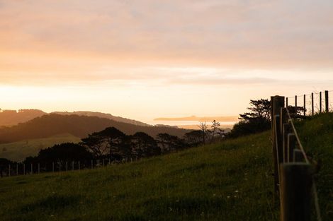 Photo of property in 307 Dill Road, Kaipara Flats, Warkworth, 0984