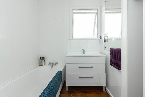 Photo of property in 3 Cranby Crescent, Onekawa, Napier, 4110