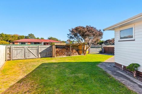 Photo of property in 49 Toru Road, Paraparaumu Beach, Paraparaumu, 5032