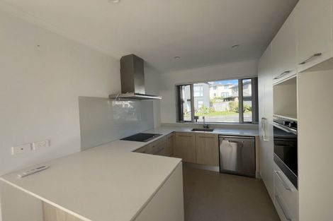 Photo of property in 3 Arthur Rolfe Lane, Swanson, Auckland, 0614