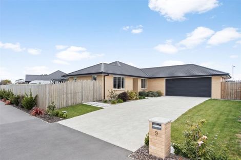 Photo of property in 9 Whincops Road, Halswell, Christchurch, 8025