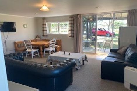 Photo of property in 337e Clarks Beach Road, Clarks Beach, Pukekohe, 2679