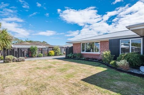 Photo of property in 53 Rimu Street, Waikanae, 5036
